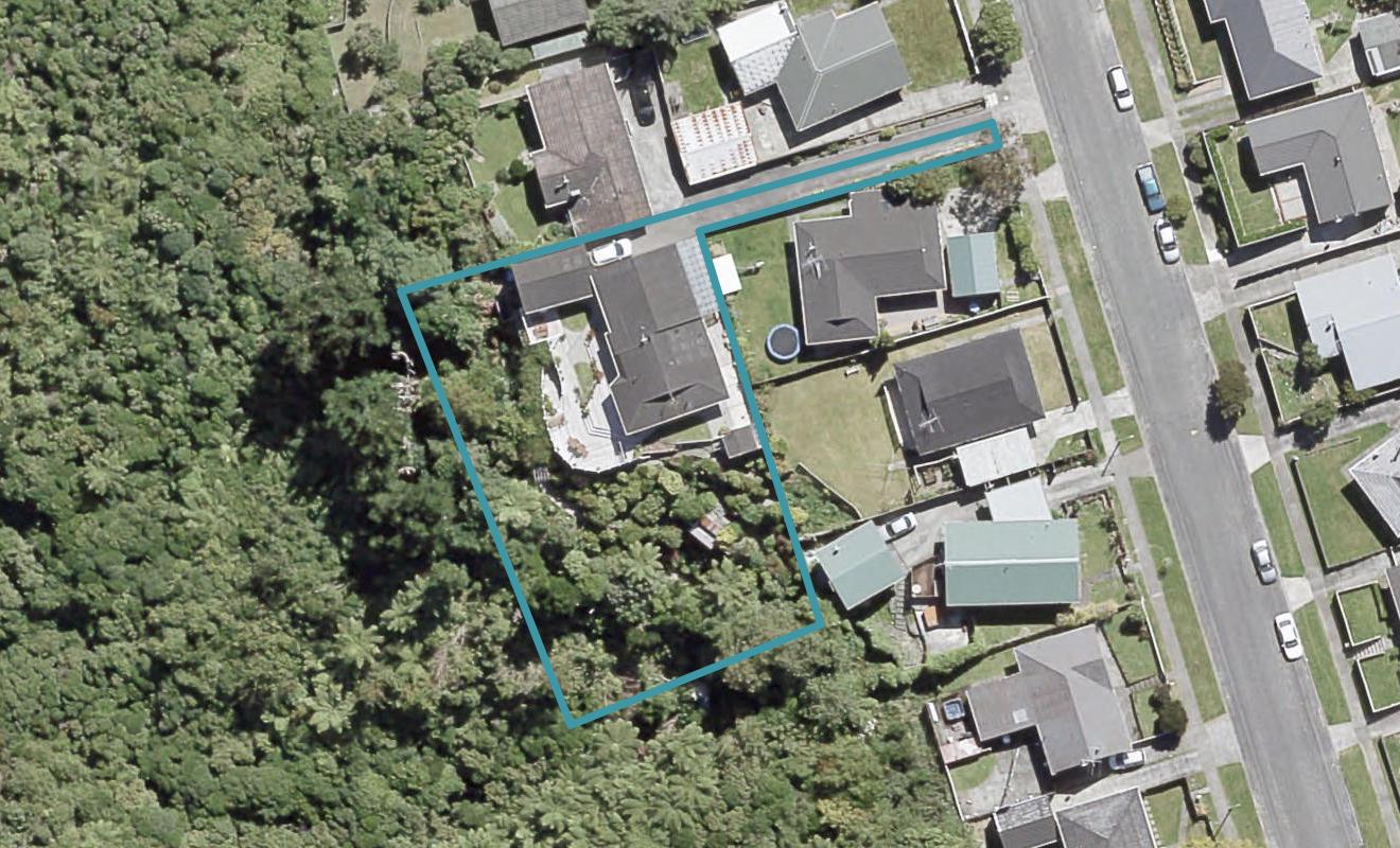 43 Waipounamu Drive, Kelson, Lower Hutt - Carousel 1