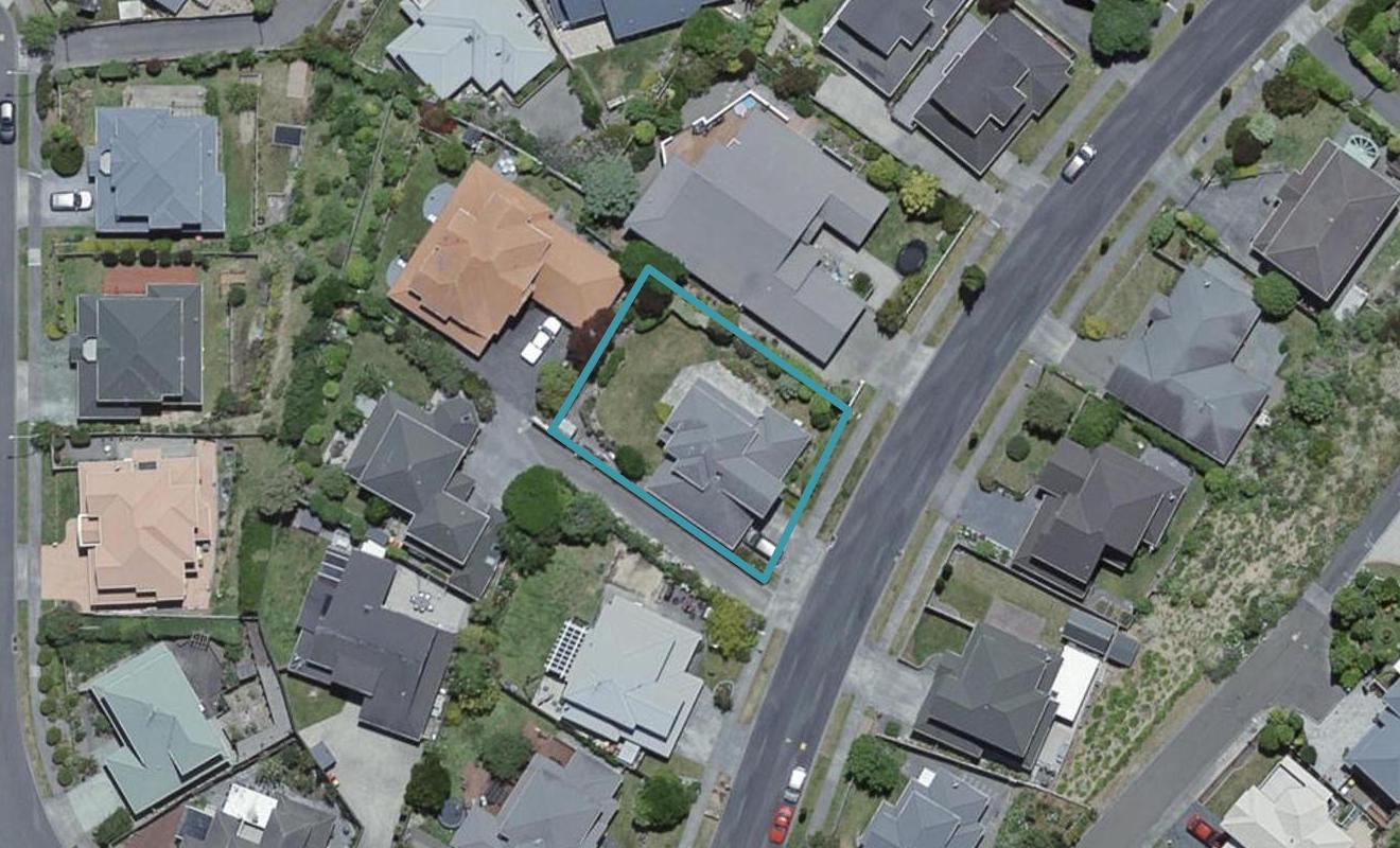 12 Furlong Crescent, Churton Park, Wellington - Carousel 1