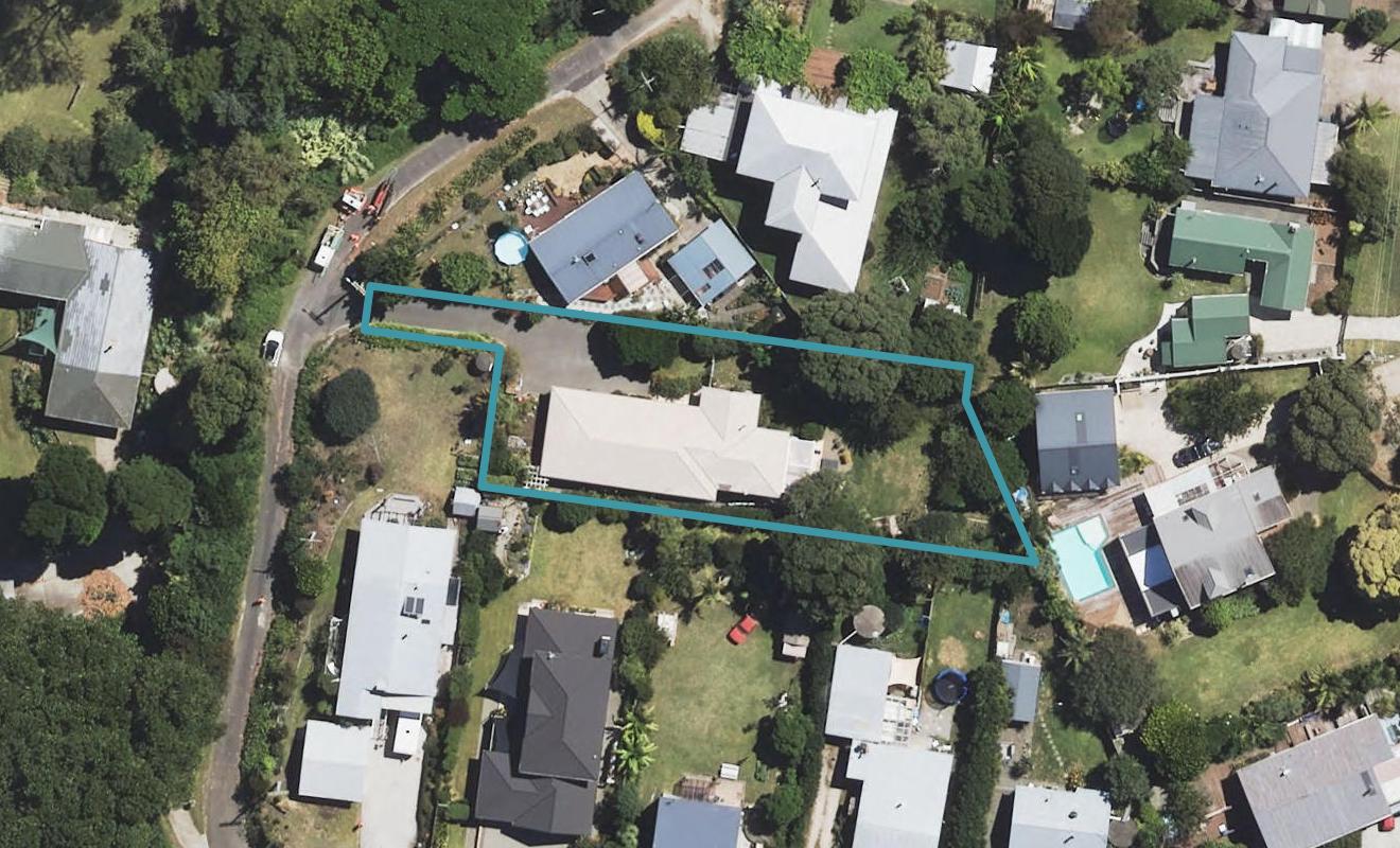 1 Williamson Street, Okitu, Gisborne - Carousel 1