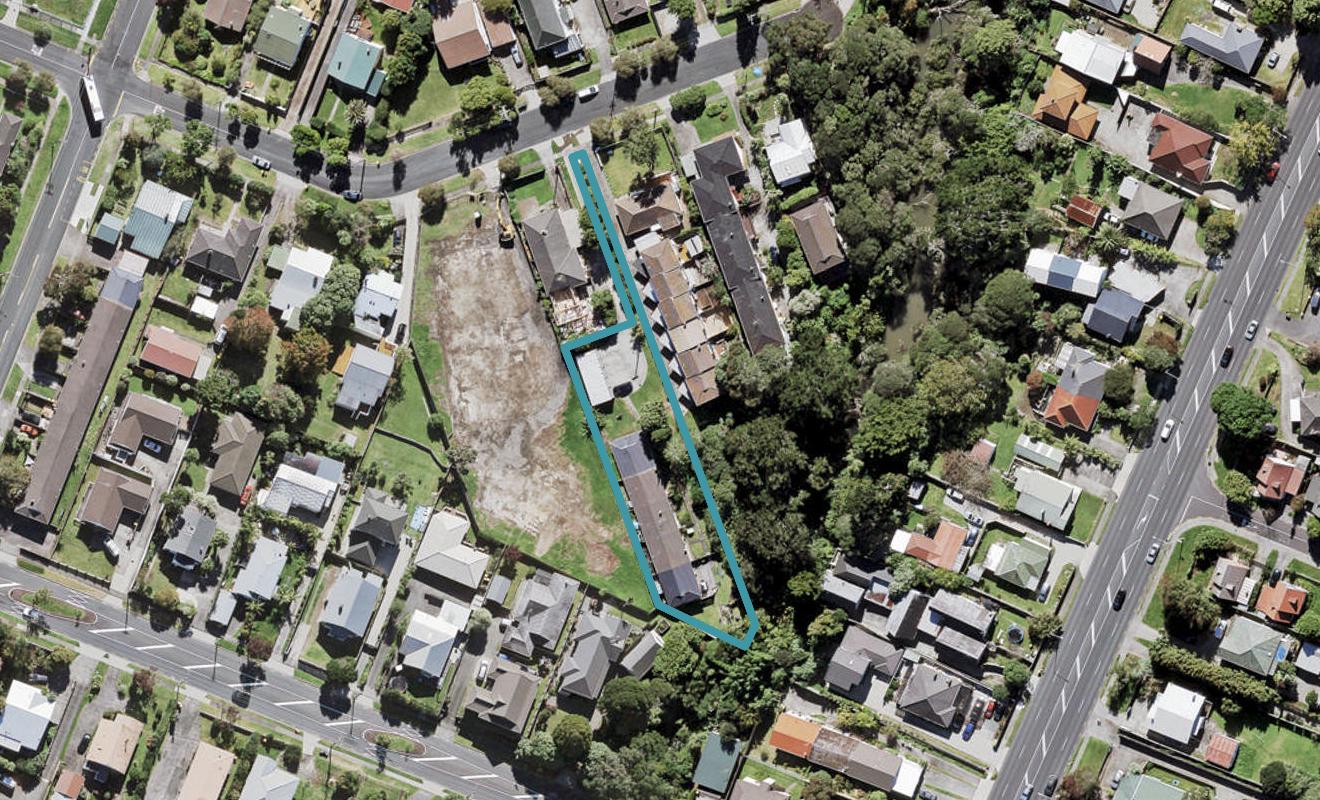 3/10 Miro Street, New Lynn, Auckland - Carousel 1