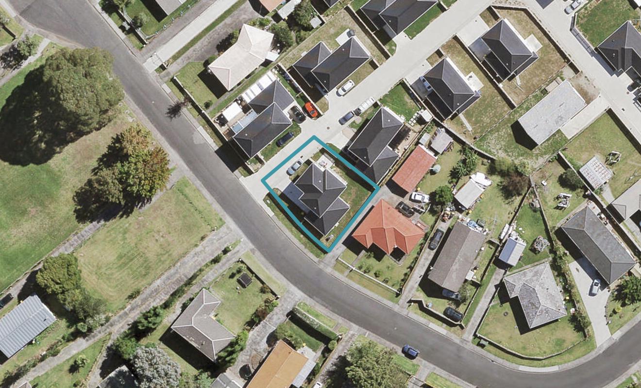 10 Waitoro Lane, Henderson, Auckland - Carousel 1