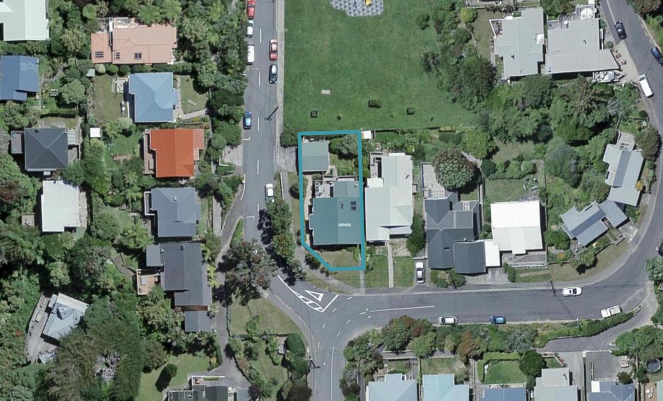 106 Creswick Terrace, Northland, Wellington - Carousel 1