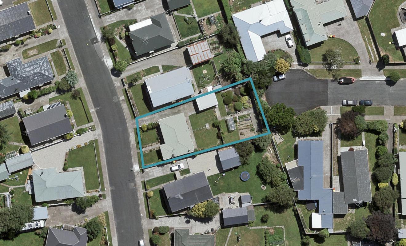 7 Orwell Crescent, Newfield, Invercargill - Carousel 1