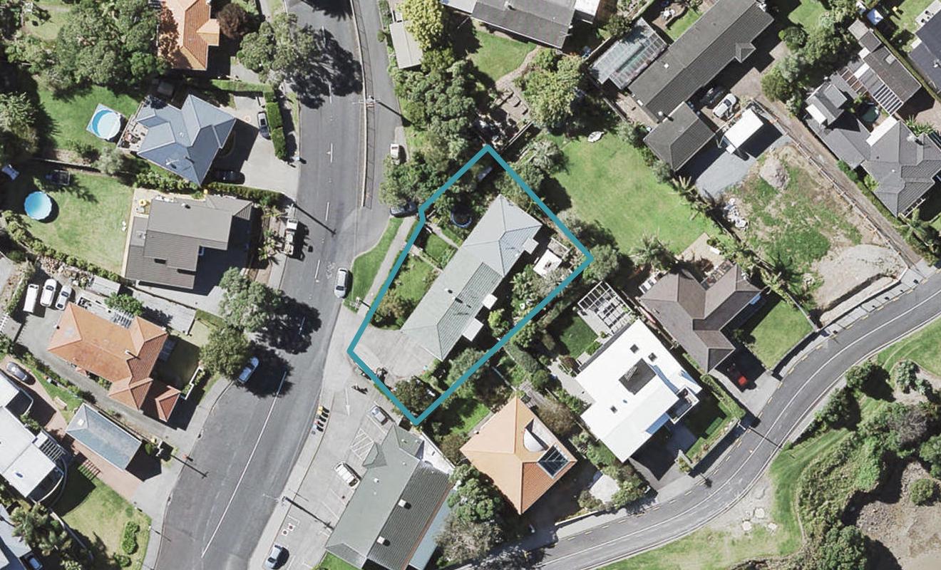 1/261 Riddell Road, Glendowie, Auckland - Carousel 1