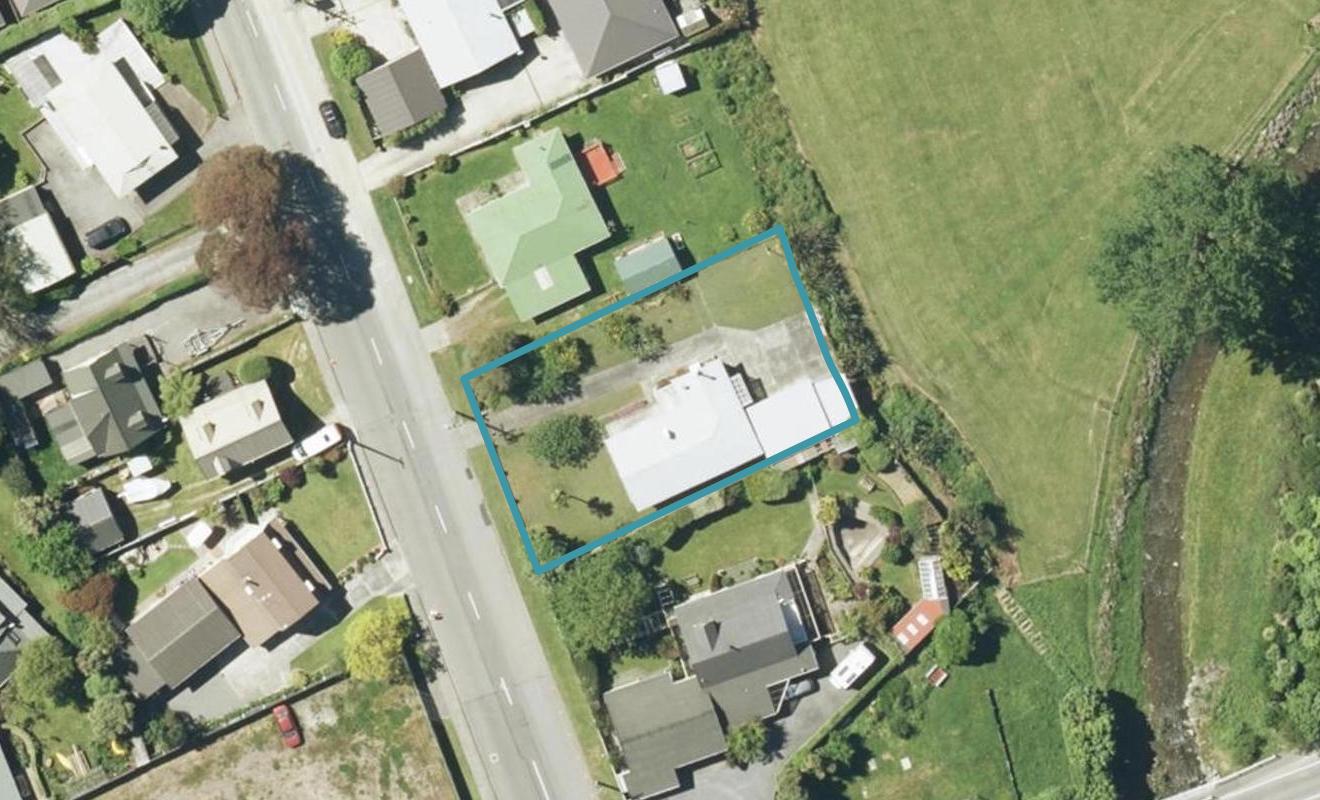 3 Beach Road, Waikawa, Picton - Carousel 1