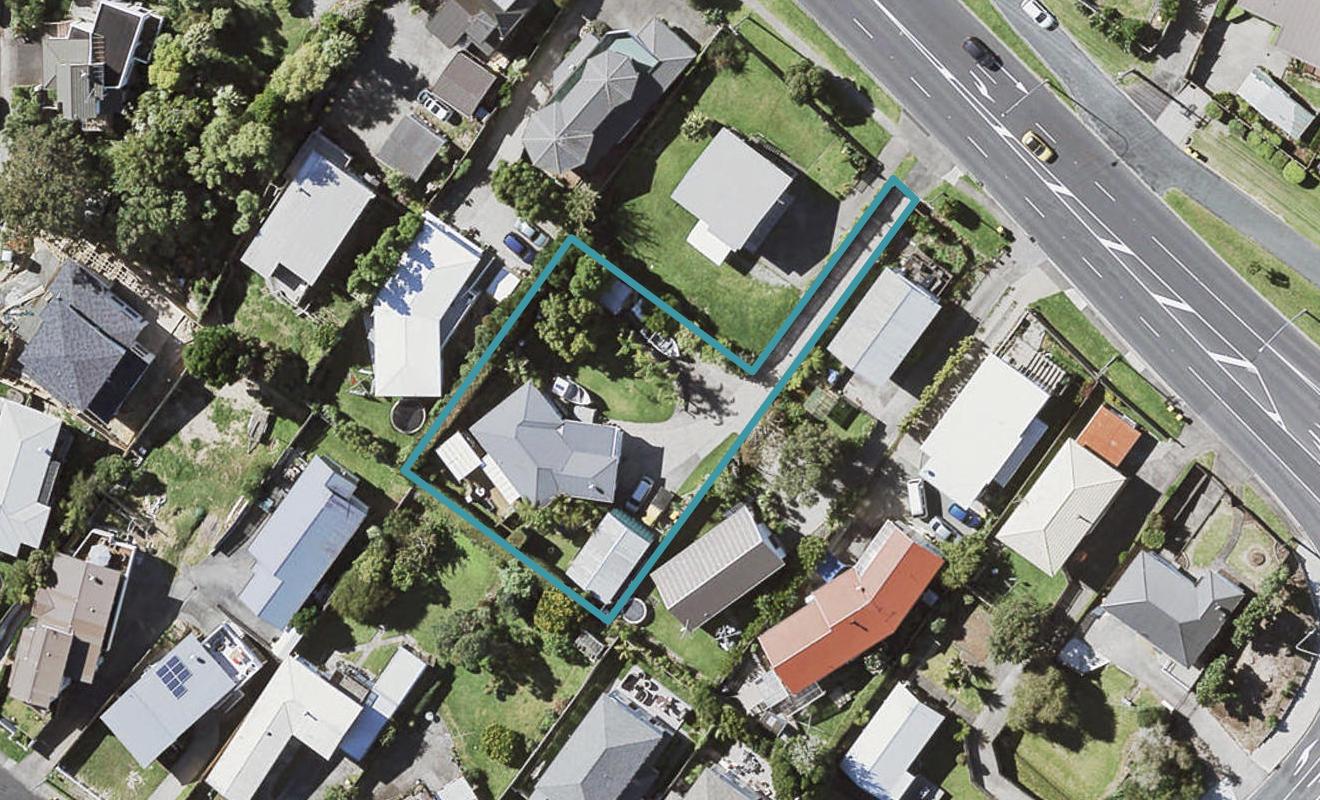 700 East Coast Road, Pinehill, Auckland - Carousel 1