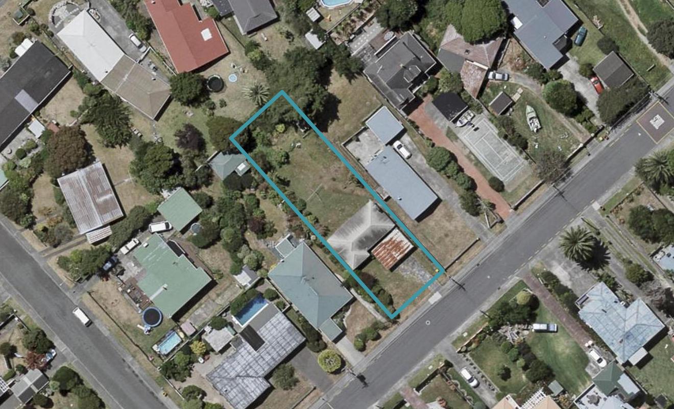 37 Gray Avenue, Paraparaumu Beach, Paraparaumu - Carousel 1