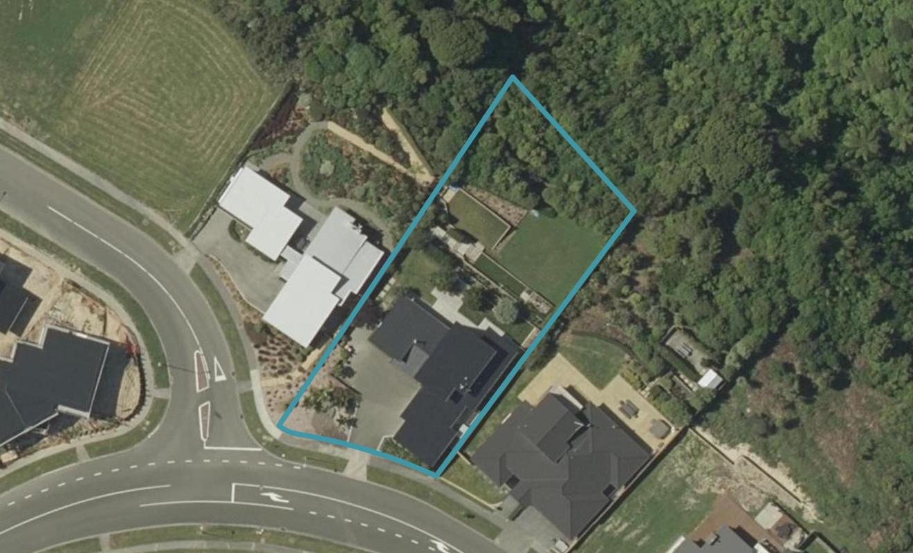 84 Cashmere Drive, Fitzherbert, Palmerston North - Carousel 1