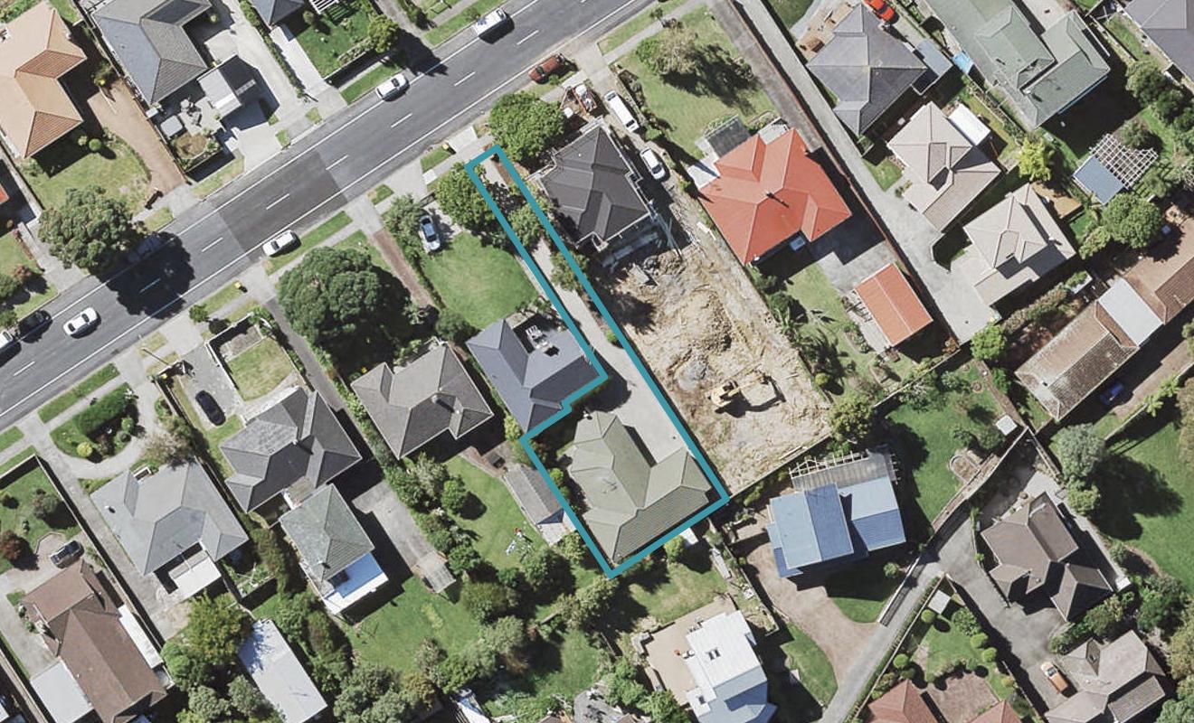 26A Bradbury Road, Botany Downs, Auckland - Carousel 1