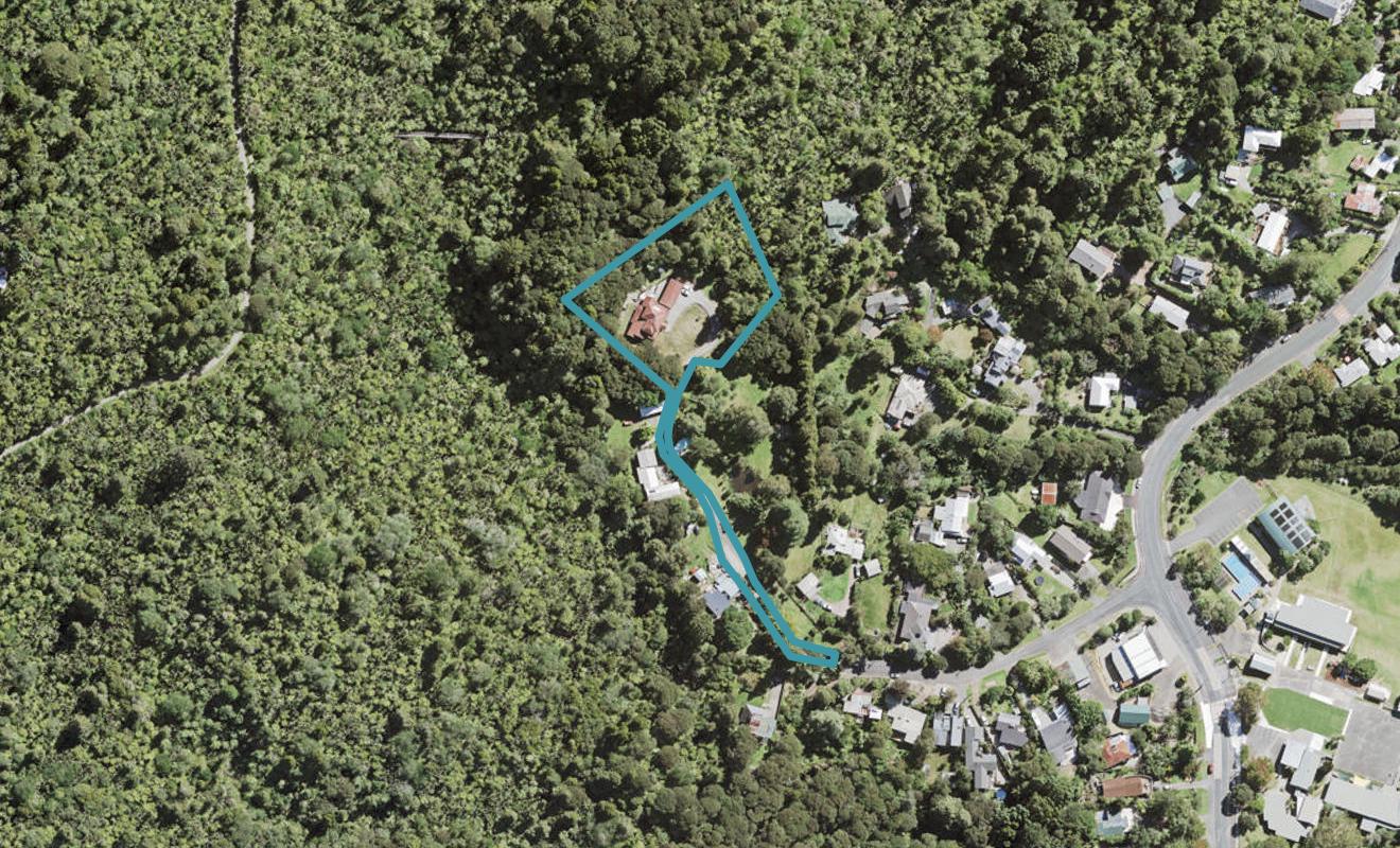 12B Jays Road, Titirangi, Auckland - Carousel 1