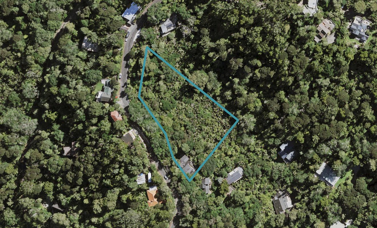 10 Tanekaha road, Titirangi, Waitakere - Carousel 1