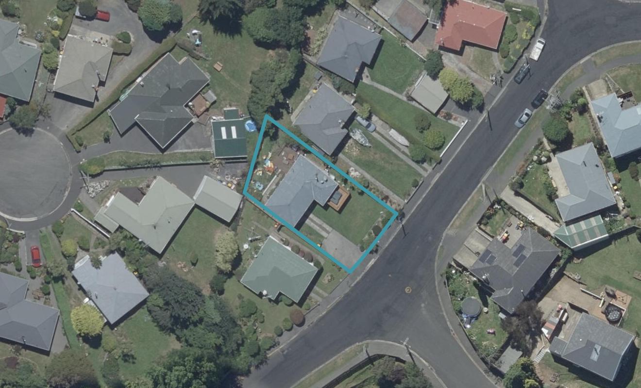 11 Gilkison Street, Halfway Bush, Dunedin - Carousel 1