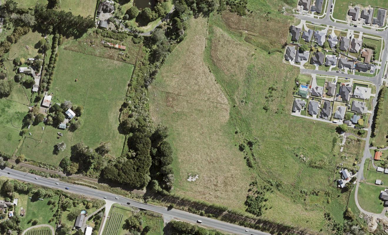 41 Mcindoe Road, Kumeu - Carousel 1