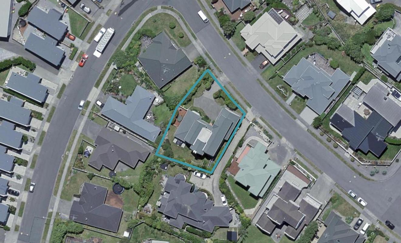 4 Tattenhall Grove, Churton Park, Wellington - Carousel 1