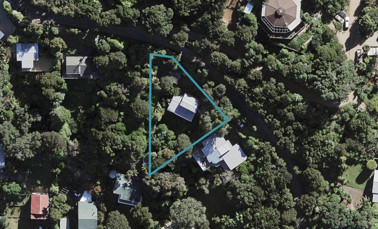 3 Upland Road, Omiha, Waiheke Island - Carousel 1