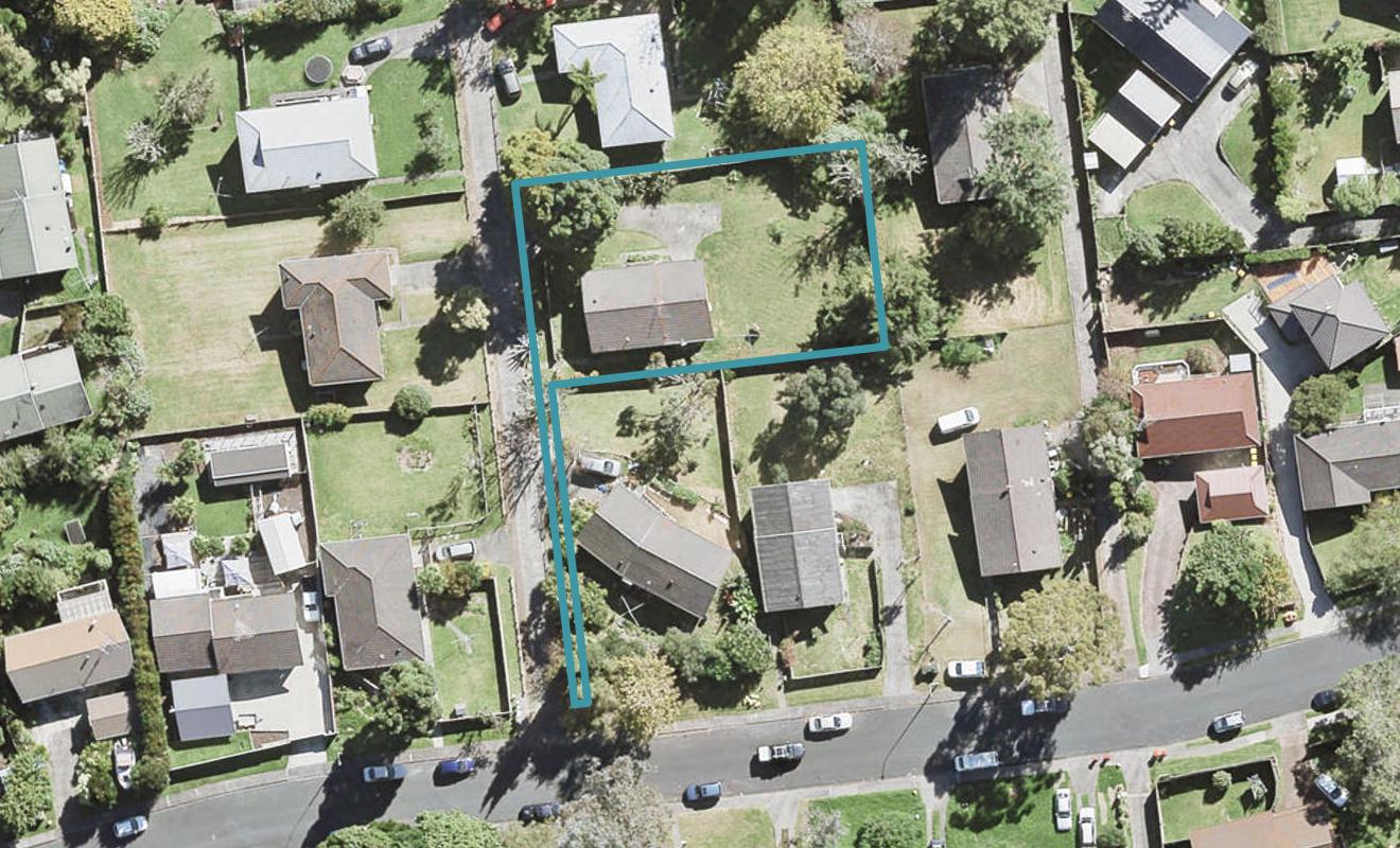 39 Nor'East Drive, Northcross, Auckland - Carousel 1