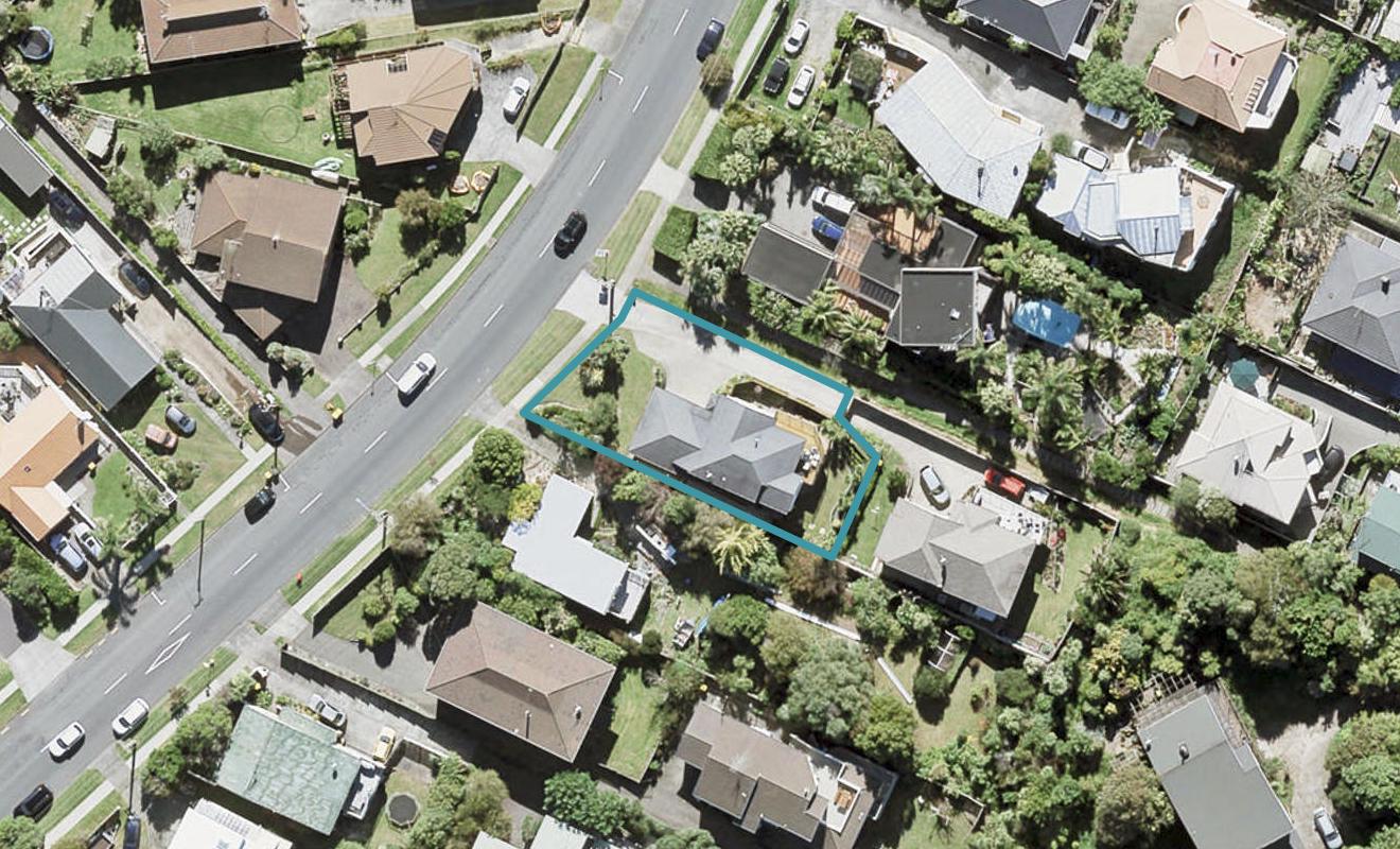 67 Deep Creek Road, Waiake, Auckland - Carousel 1