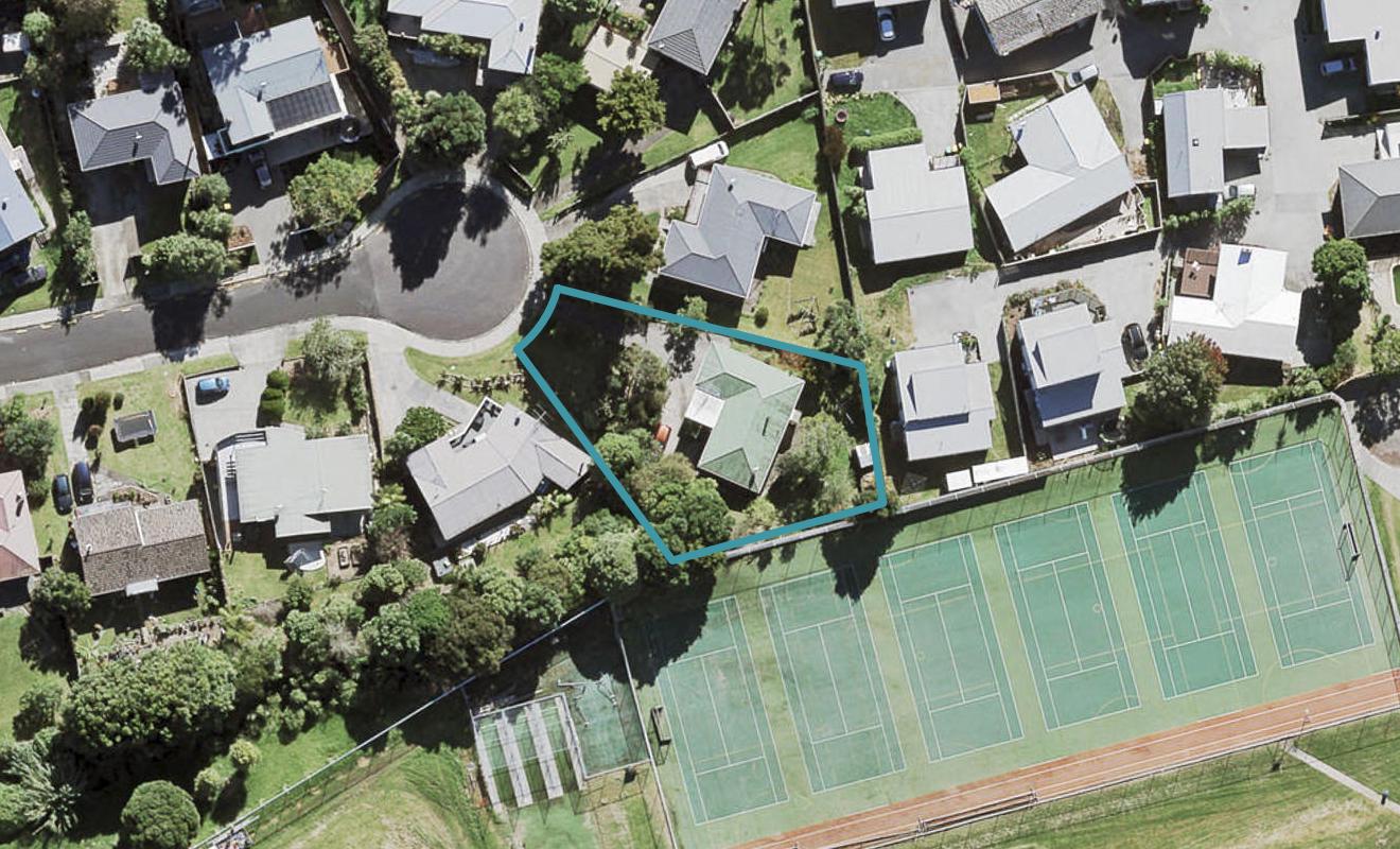 77 Saffron Street, Birkdale, Auckland - Carousel 1