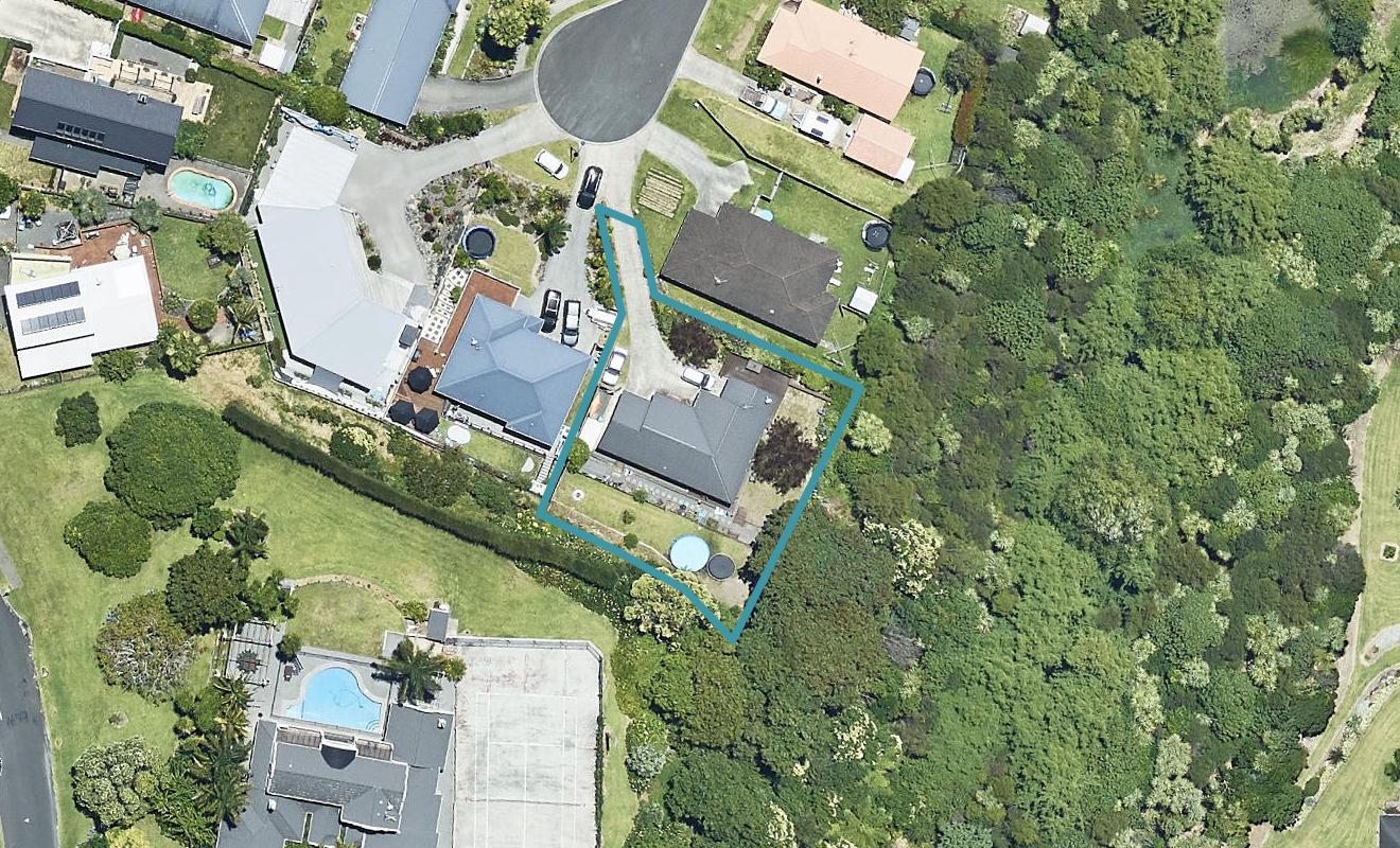 25 Avon Rise, Welcome Bay, Tauranga - Carousel 1
