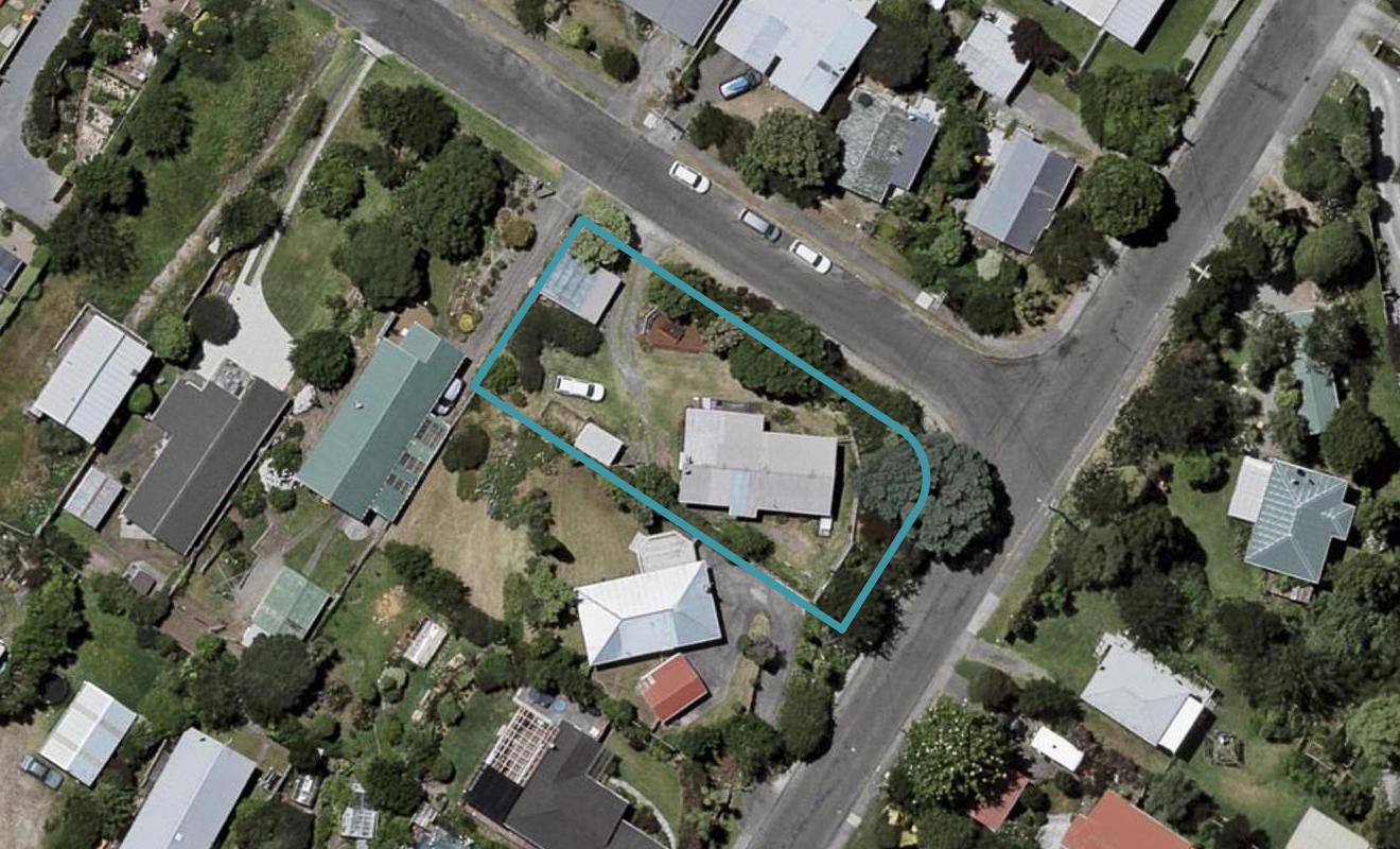 1 Kaka Road, Raumati Beach, Paraparaumu - Carousel 1