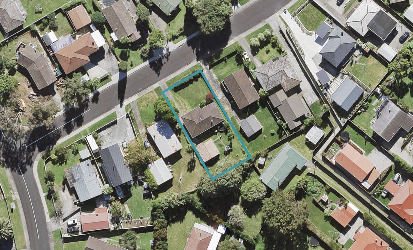 7 Barnfield Place, Glendene, Auckland - Carousel 1