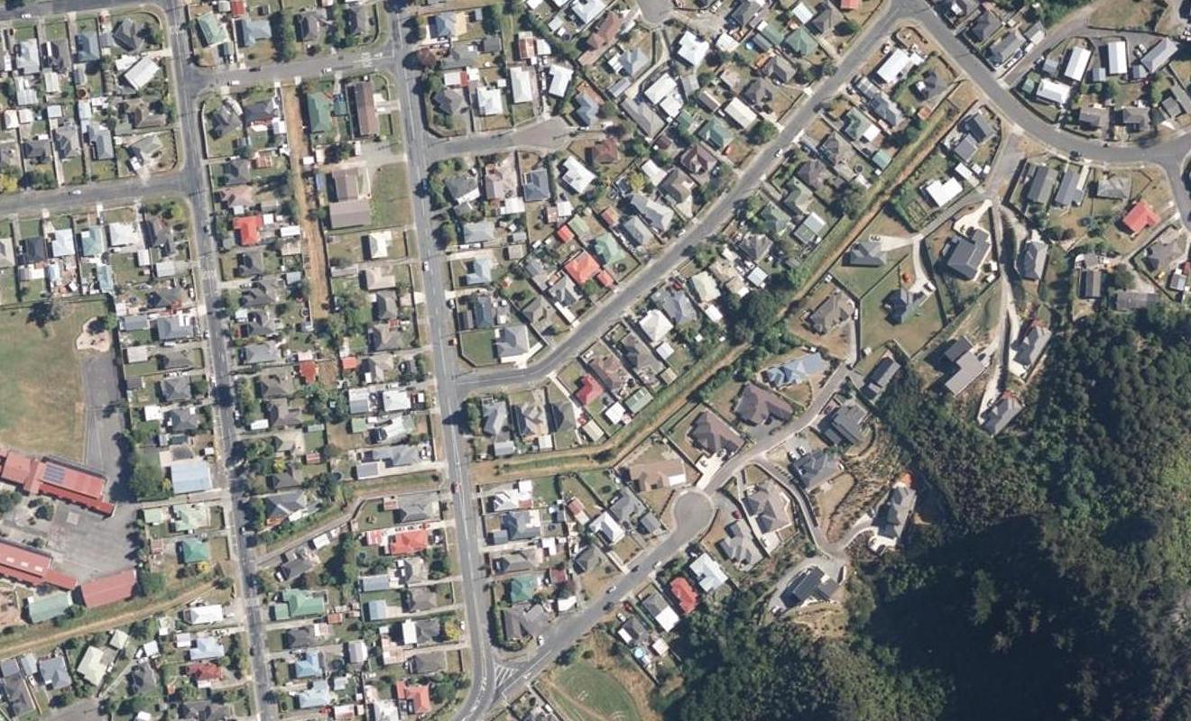 10 Thirlmere Street, Wainuiomata, Lower Hutt - Carousel 1