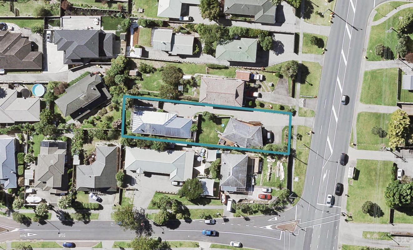 1/818 East Coast Road, Oteha, Auckland - Carousel 1