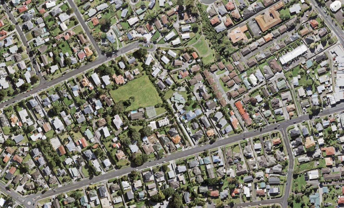 2/32A James Laurie Street, Henderson, Auckland - Carousel 1