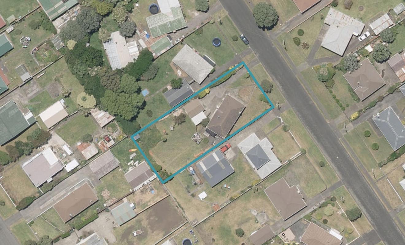 19 Laird Street, Castlecliff, Whanganui - Carousel 1