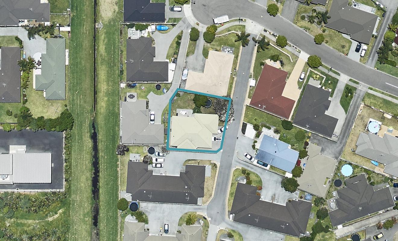 2 Sophies Way, Papamoa Beach, Papamoa - Carousel 1