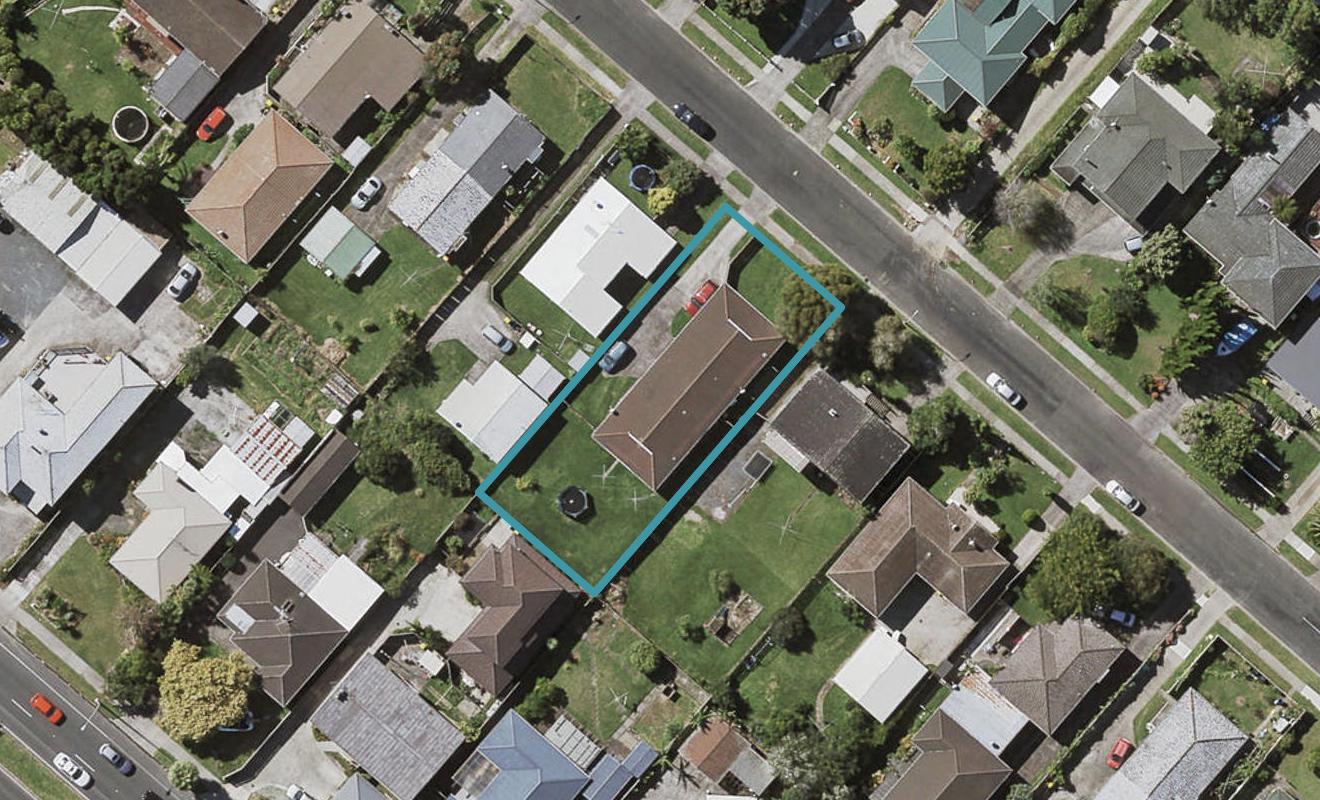 2/73 Cardiff Road, Pakuranga, Auckland - Carousel 1