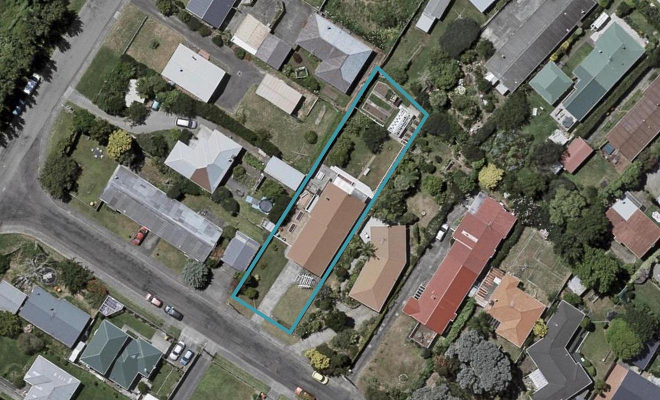 1 Konini Grove, Raumati Beach, Paraparaumu - Carousel 1