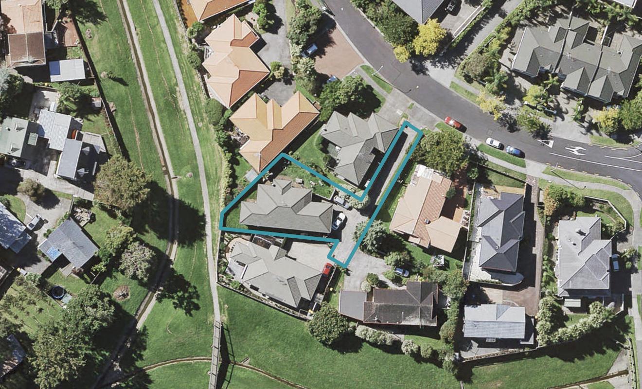 12A Gillett Place, Botany Downs, Auckland - Carousel 1