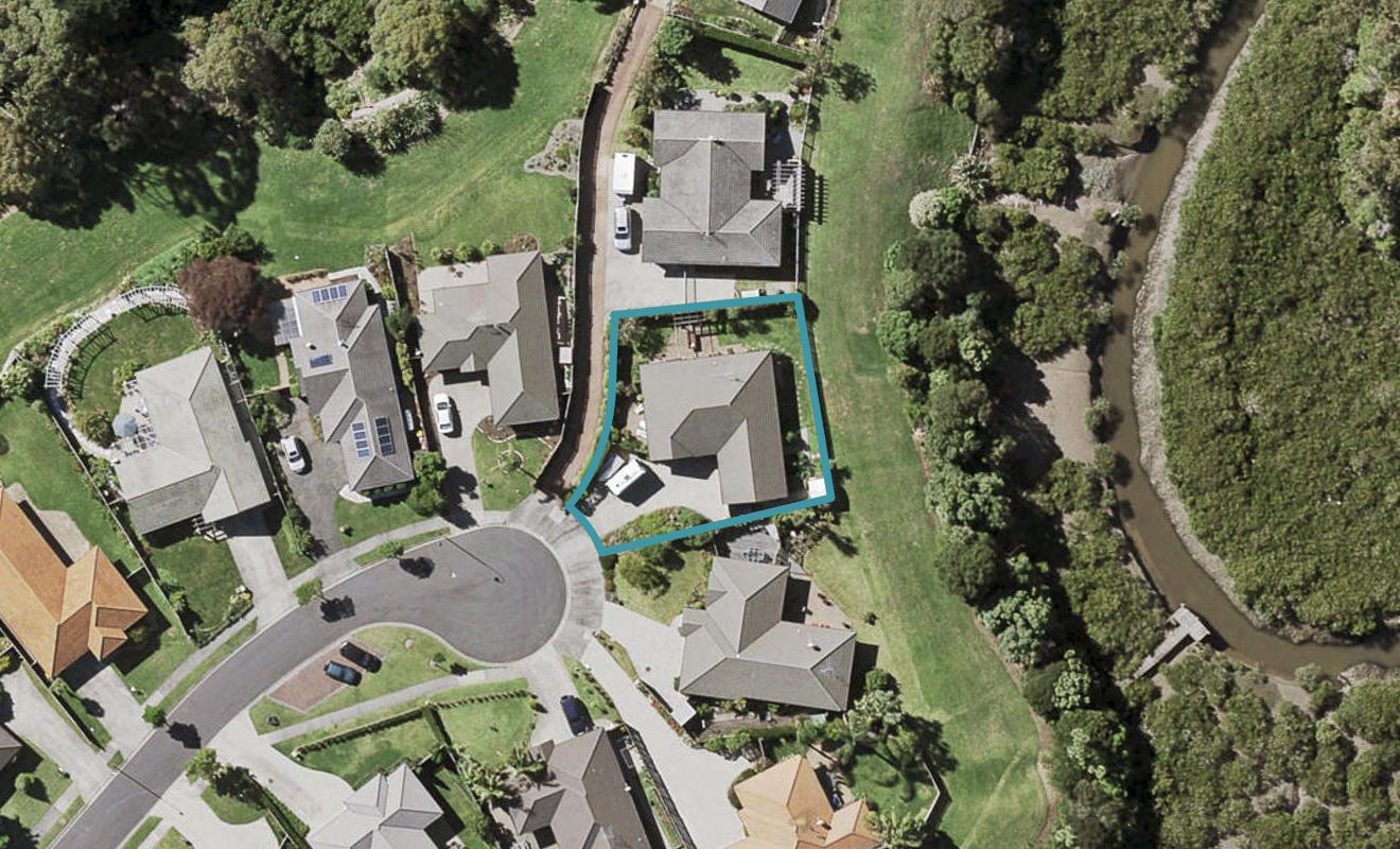 18 Atworth Way, Burswood, Auckland - Carousel 1