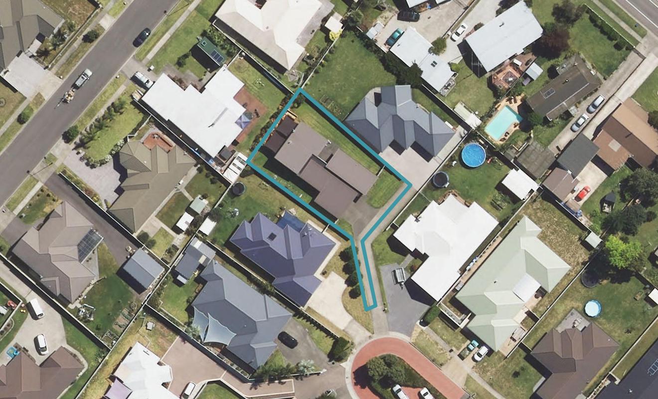 24 Pohutukawa Grove, Lytton West, Gisborne - Carousel 1