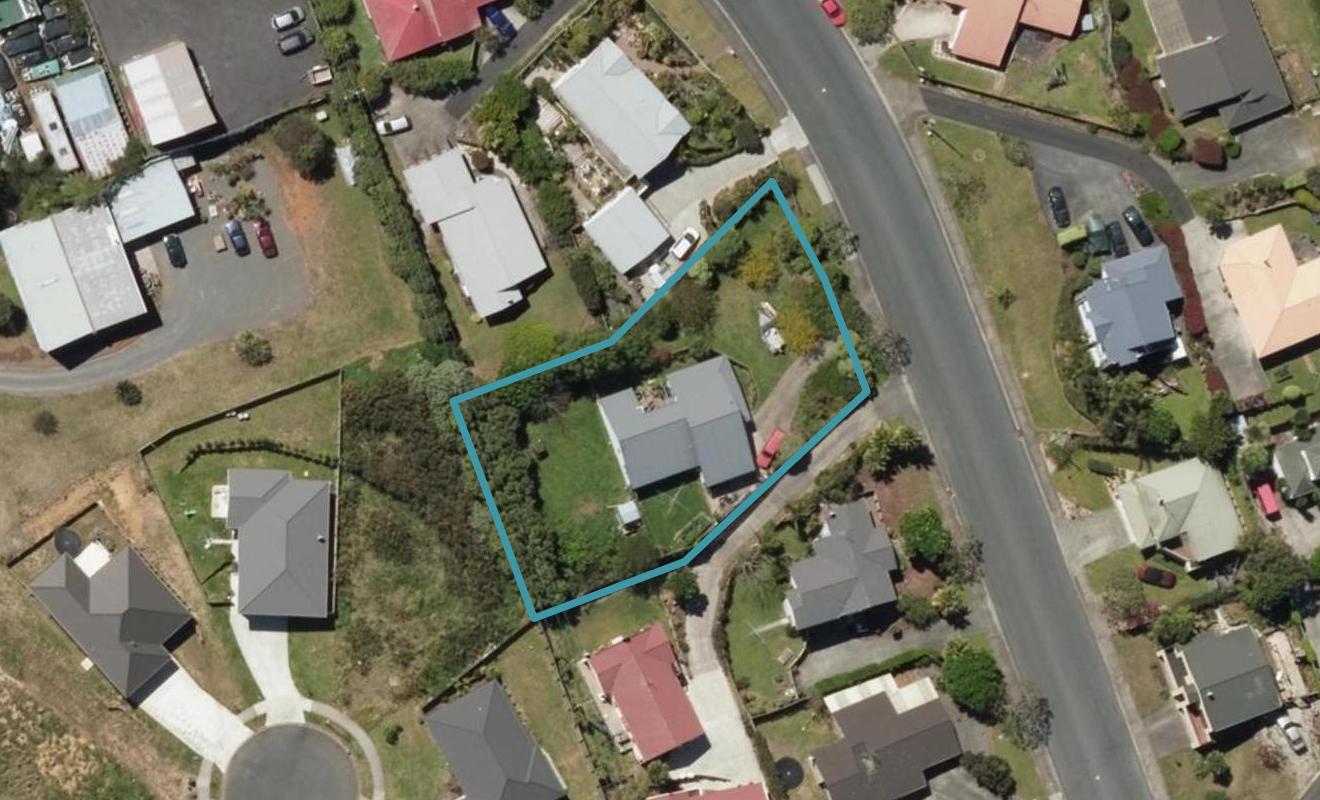 10 Ridgeway Drive, Kamo, Whangarei - Carousel 1