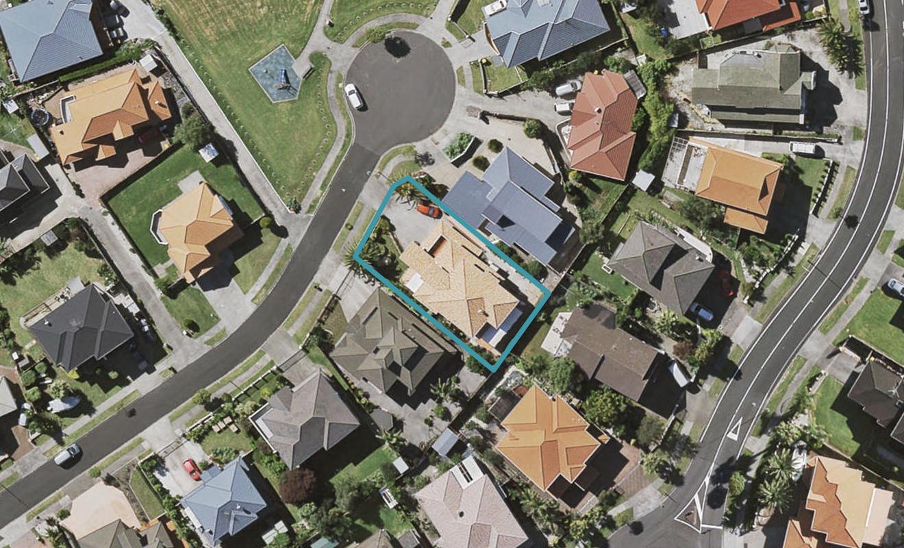 11 Macadamia Close, Goodwood Heights, Auckland - Carousel 1