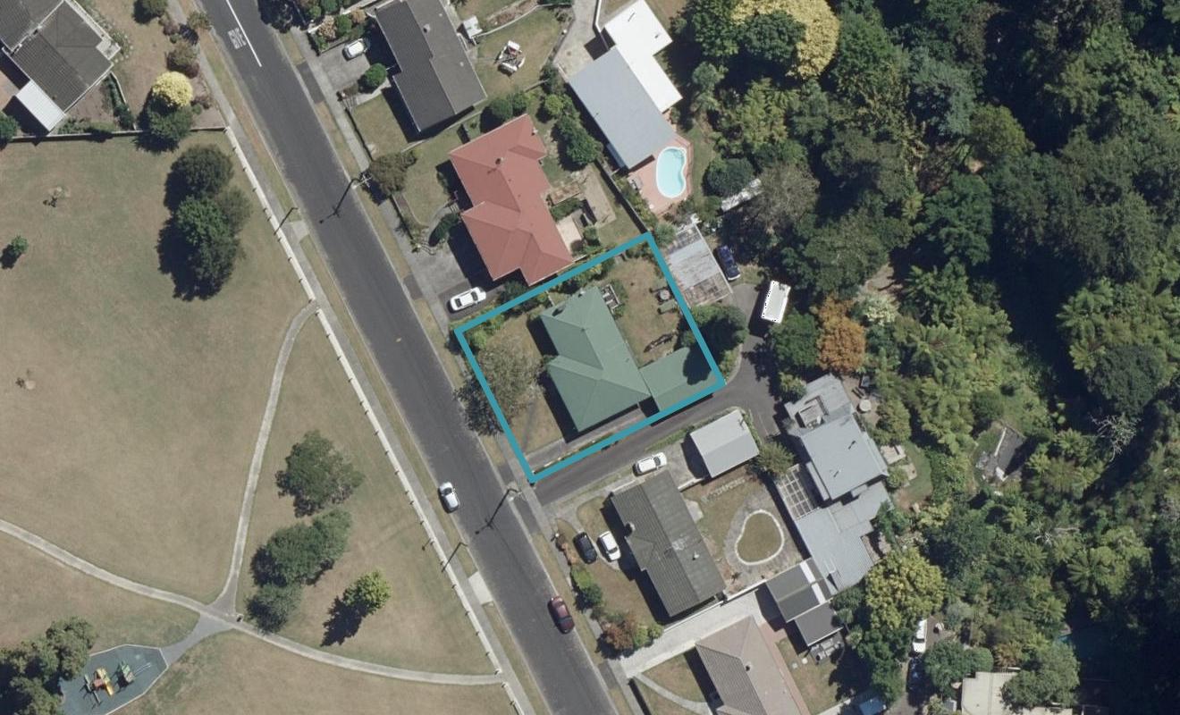 52 Carlyle Avenue, Chartwell, Hamilton - Carousel 1