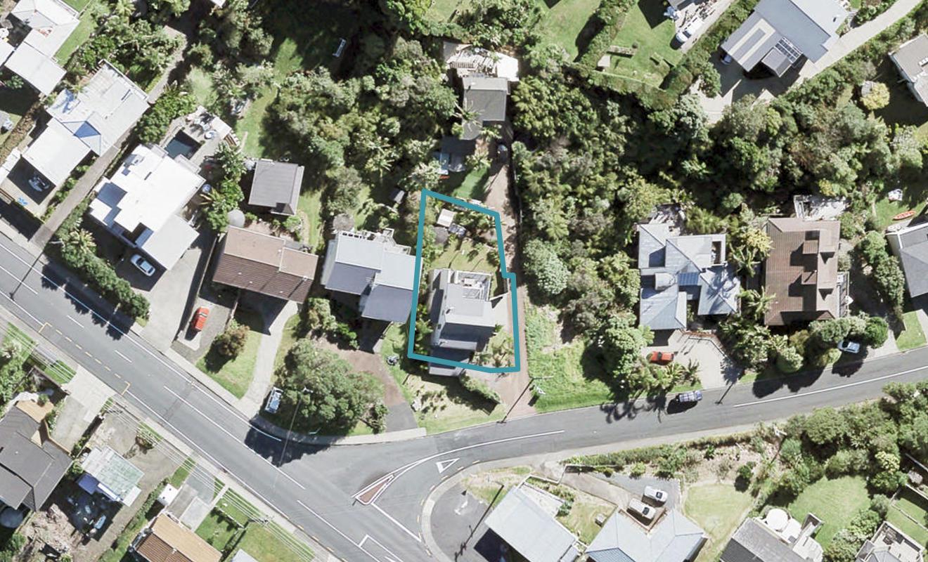 6 Cooper Road, Stanmore Bay, Whangaparaoa - Carousel 1