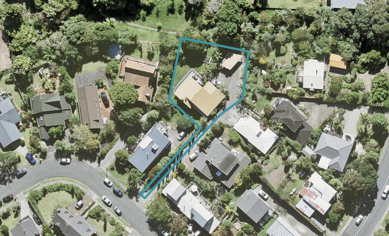 5 Tiri View Place, Waiake, Auckland - Carousel 1
