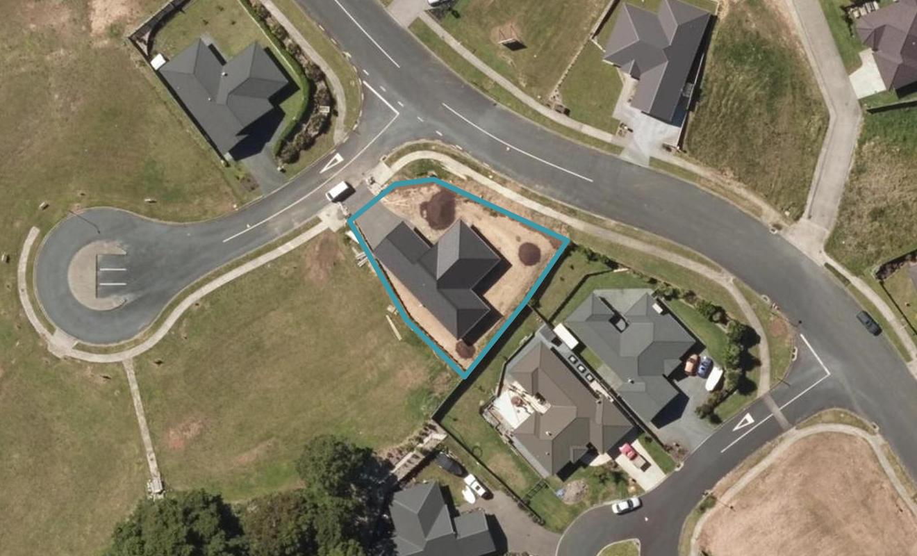 1 Pinehurst Close, Kamo, Whangarei - Carousel 1