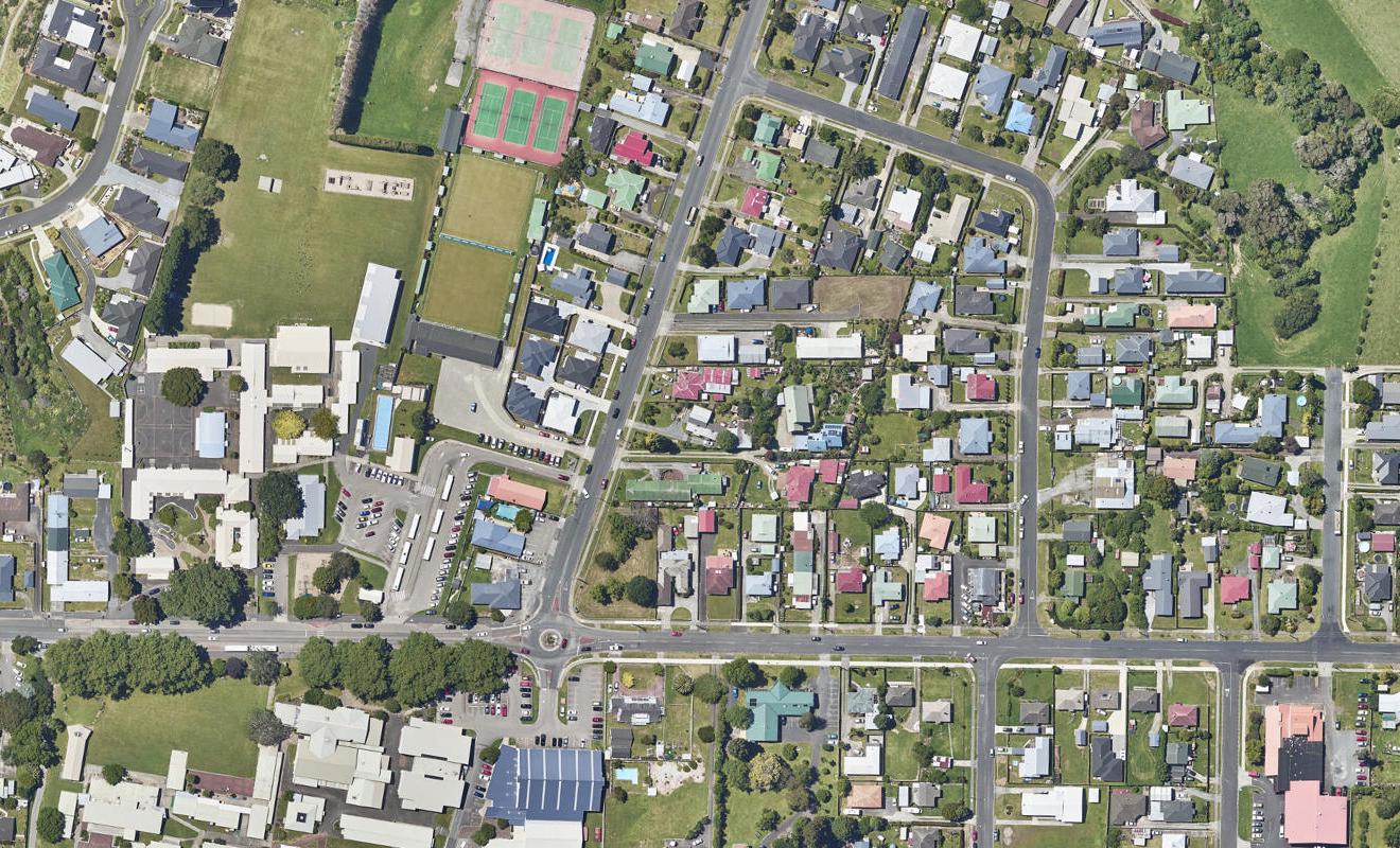 11 Park Road, Katikati, Katikati - Carousel 1