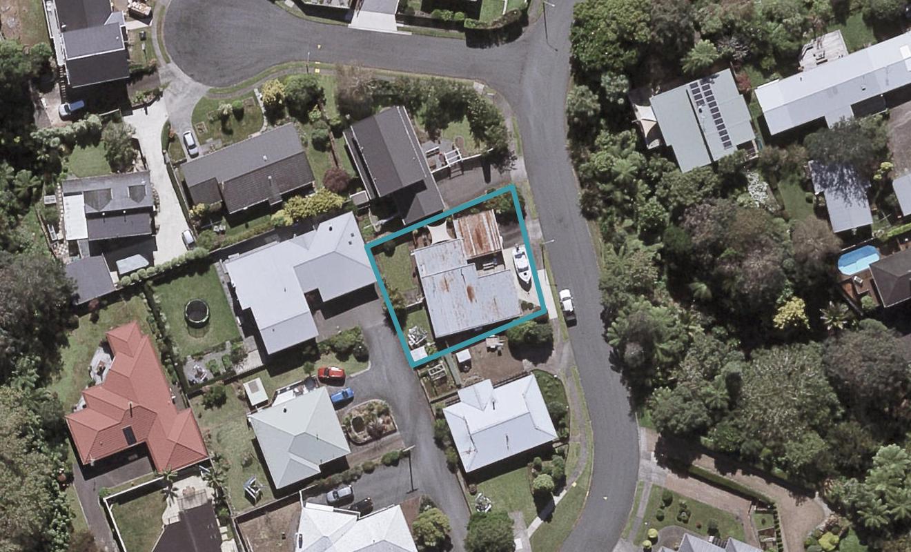 9 Leatham Avenue, Strandon, New Plymouth - Carousel 1