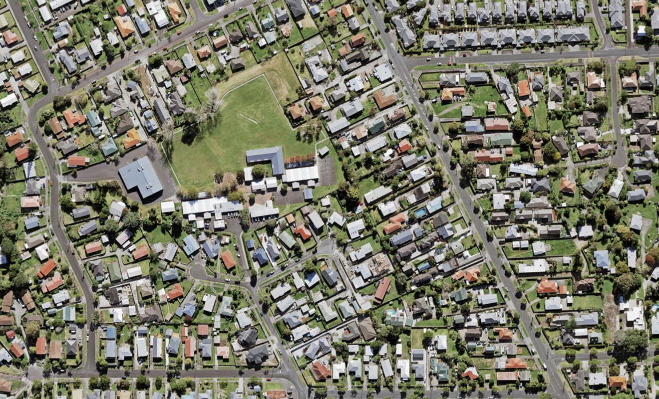 12C Chaucer Place, Blockhouse Bay, Auckland - Carousel 1