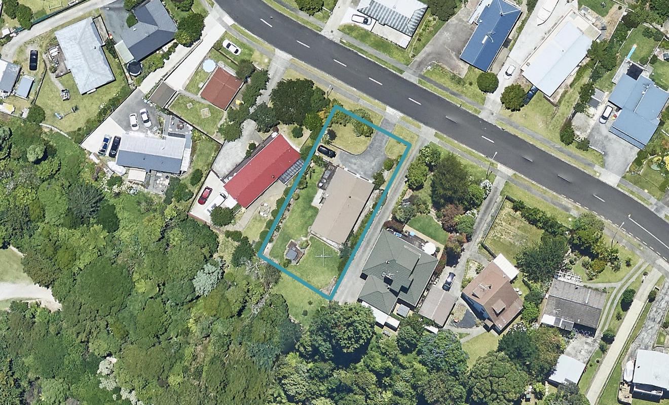 18 Langstone Street, Welcome Bay, Tauranga - Carousel 1