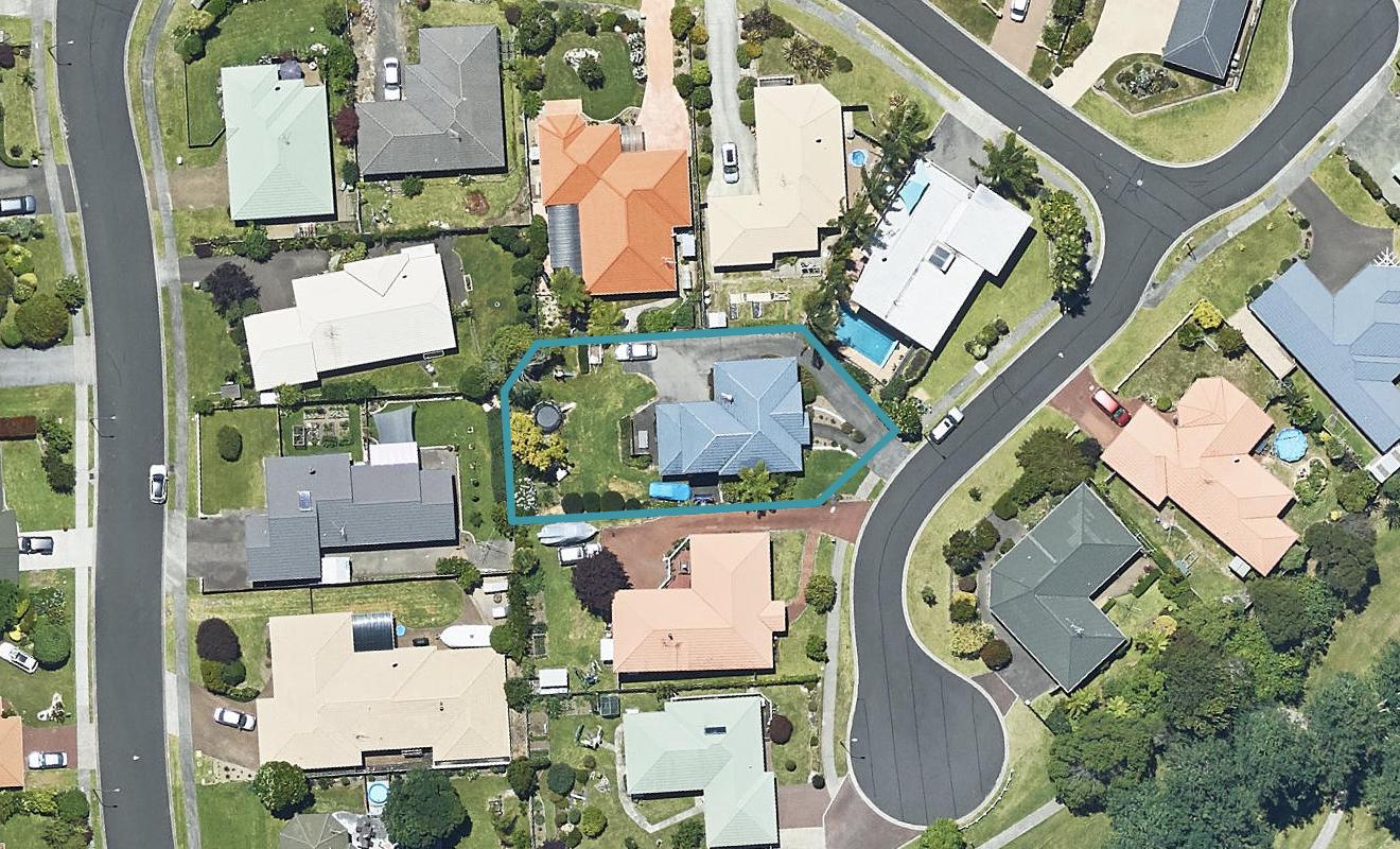 4 Ridgemount Terrace, Welcome Bay, Tauranga - Carousel 1