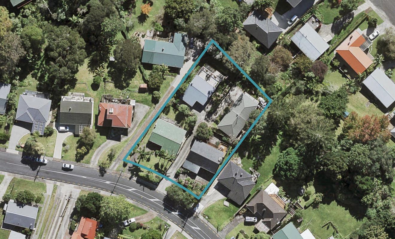 2/18 Weldene Avenue, Glenfield, Auckland - Carousel 1