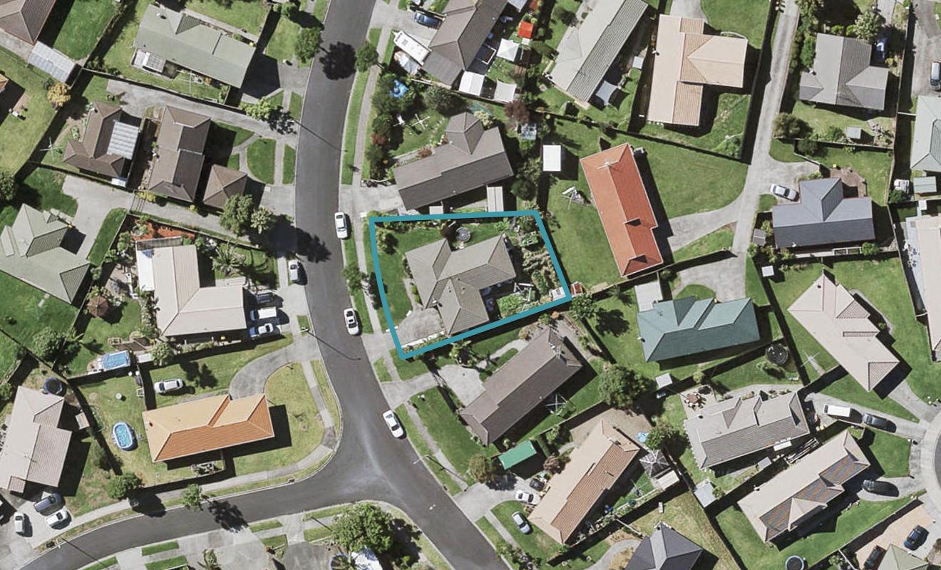 8 Dulwich Place, Burswood, Auckland - Carousel 1