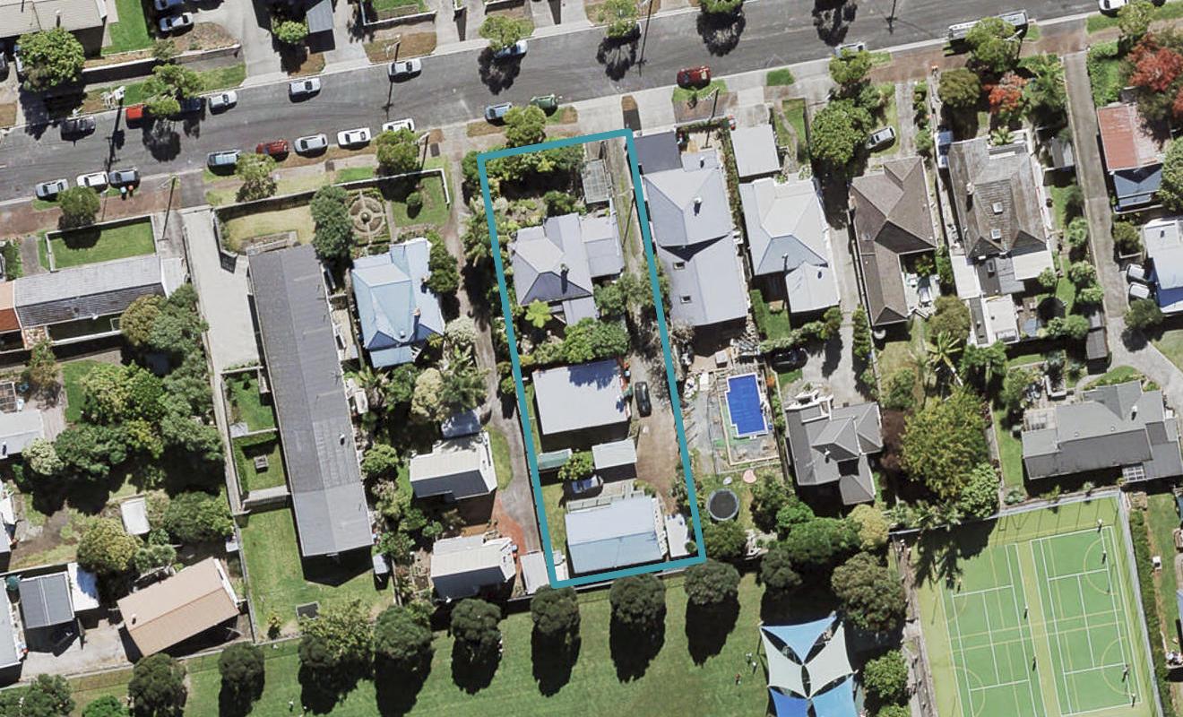 2/5 Fifth Avenue, Mount Albert, Auckland - Carousel 1