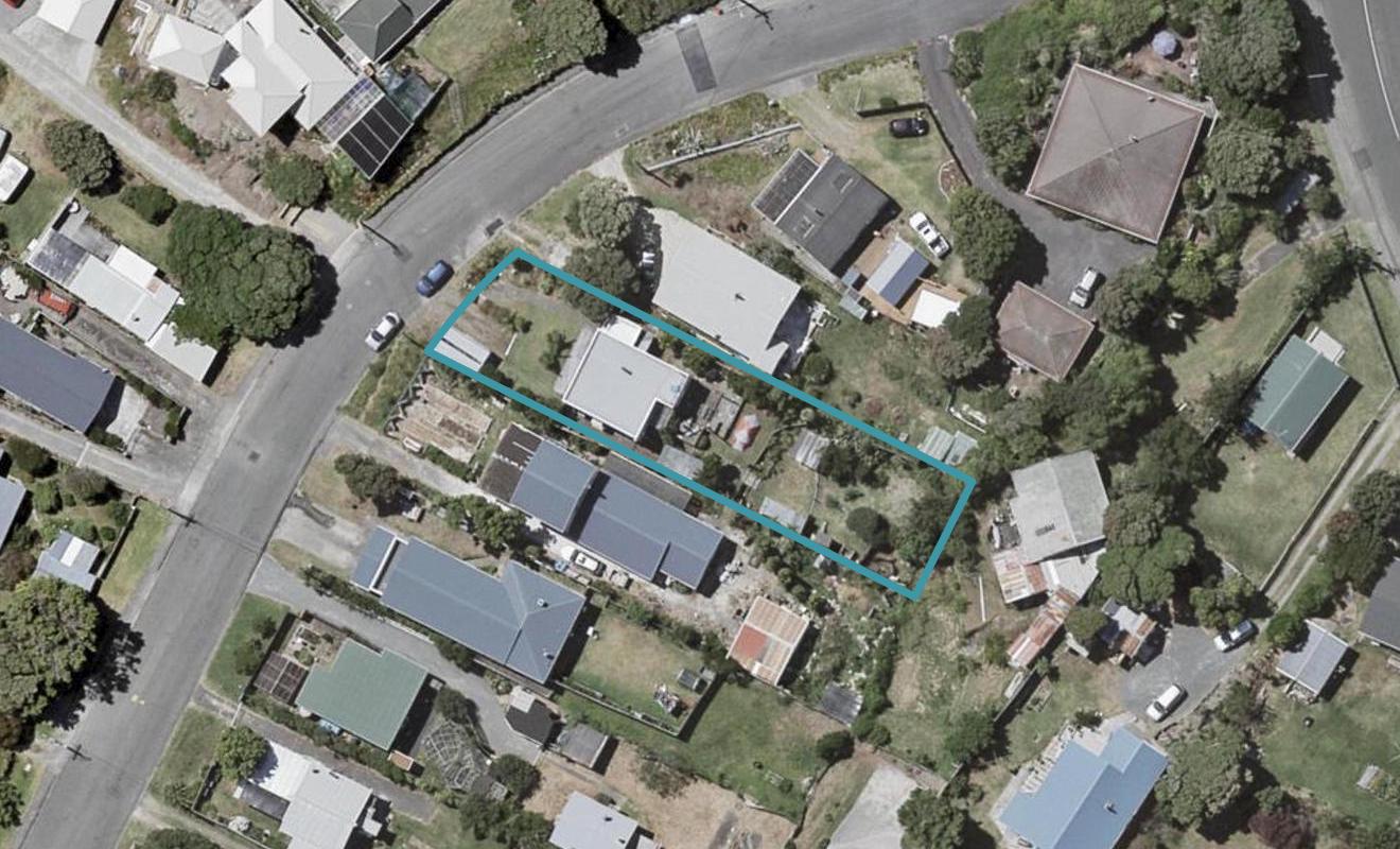 8 Babbacombe Avenue, Otaki Beach, Otaki - Carousel 1